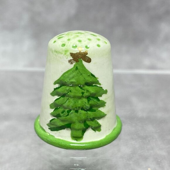 Hand-Painted Wooden Thimble With Green Christmas Tree Design & Polka Dot Top - Picture 1 of 9